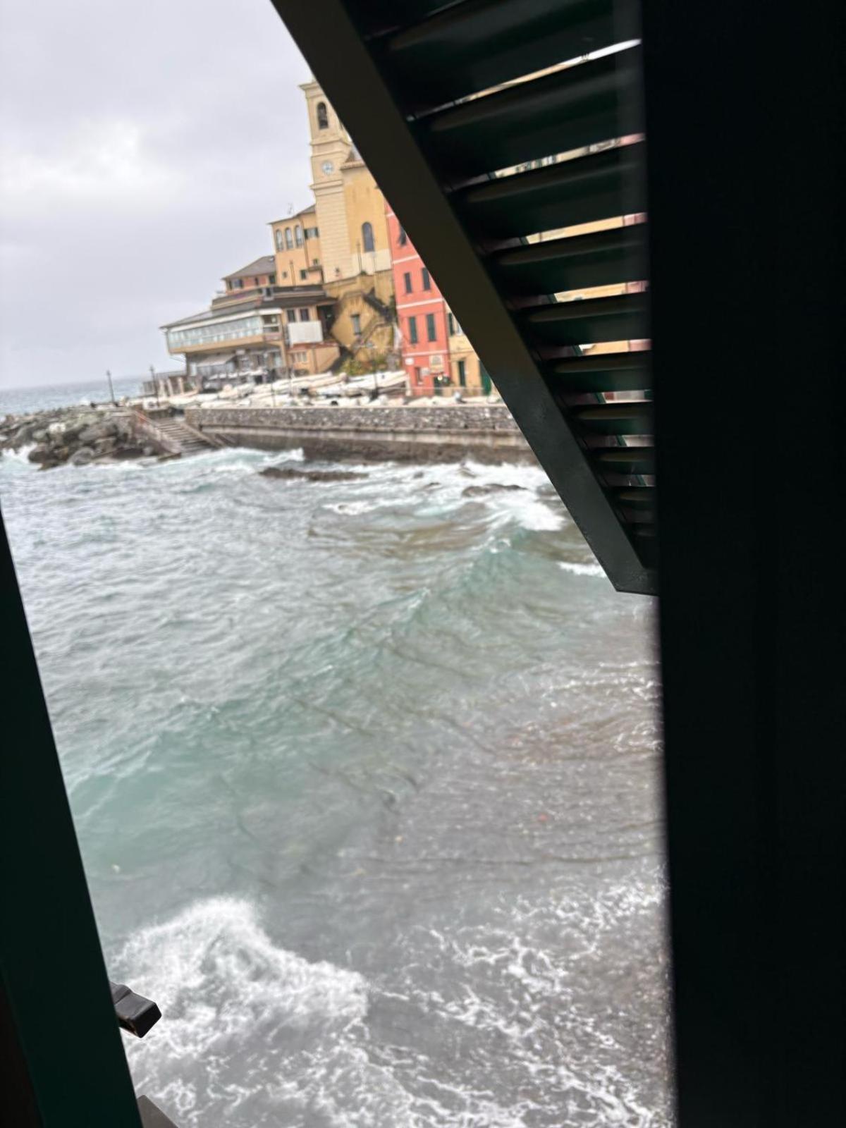 Casa Sulla Spiaggia Di Boccadasse Gênes Extérieur photo